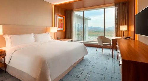 hilton-barra